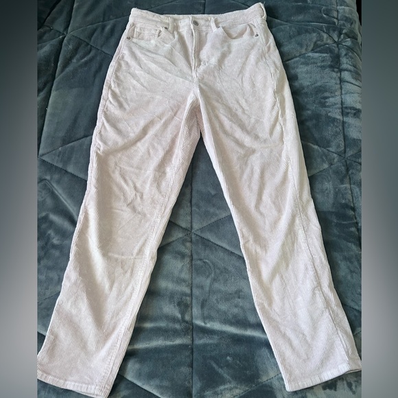 American eagle light pink corduroy mom jeans size: 10 regular - Picture 3 of 7